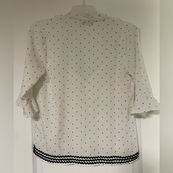 Polka dot black and white shirt with bell sleeves. - Picture 2 of 3